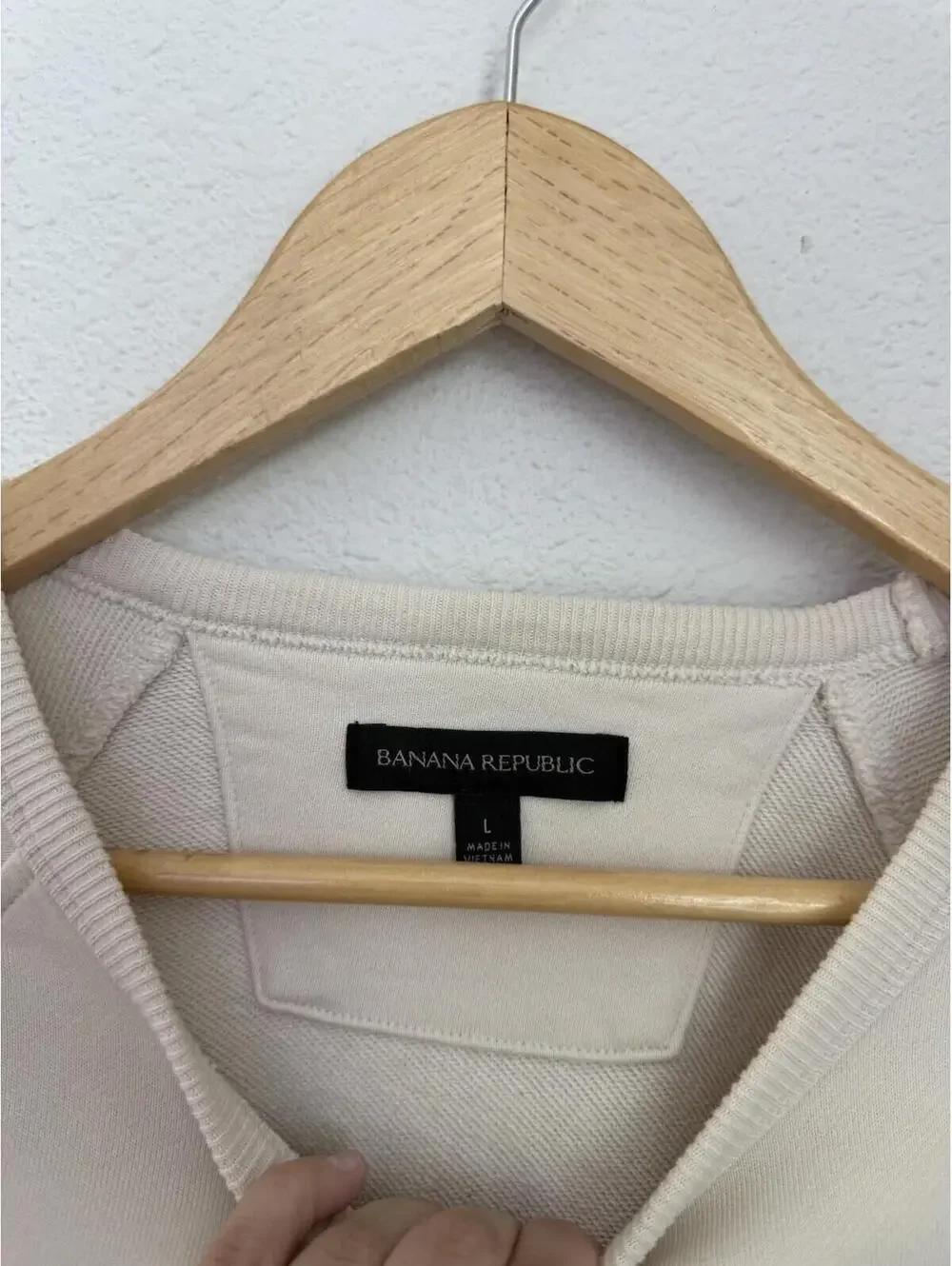 Banana Republic Men’s Sz L Lightweight Moose Crewneck Sweatshirt Cream